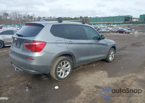 2013 BMW X3 xDrive28I z USA, uszkodzony, nr VIN 5UXWX9C54D0A29140